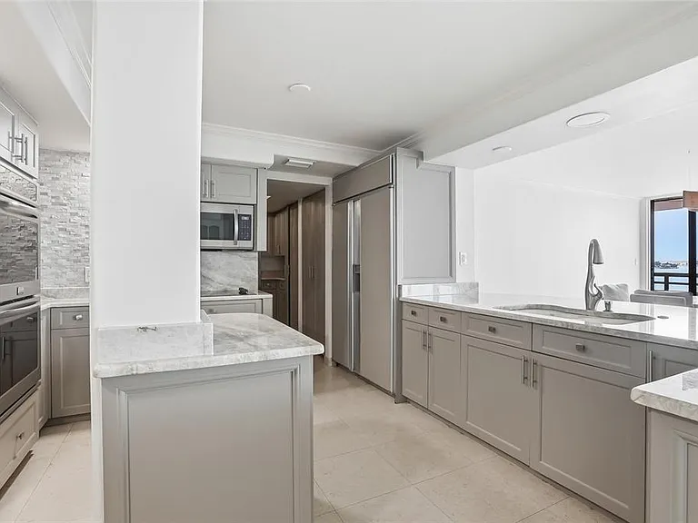 5700 Mariner St #702 — Photo 12