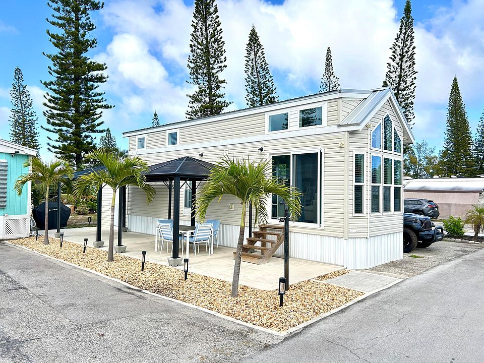 1st image of 875 NE 48 Th Street Lot 393