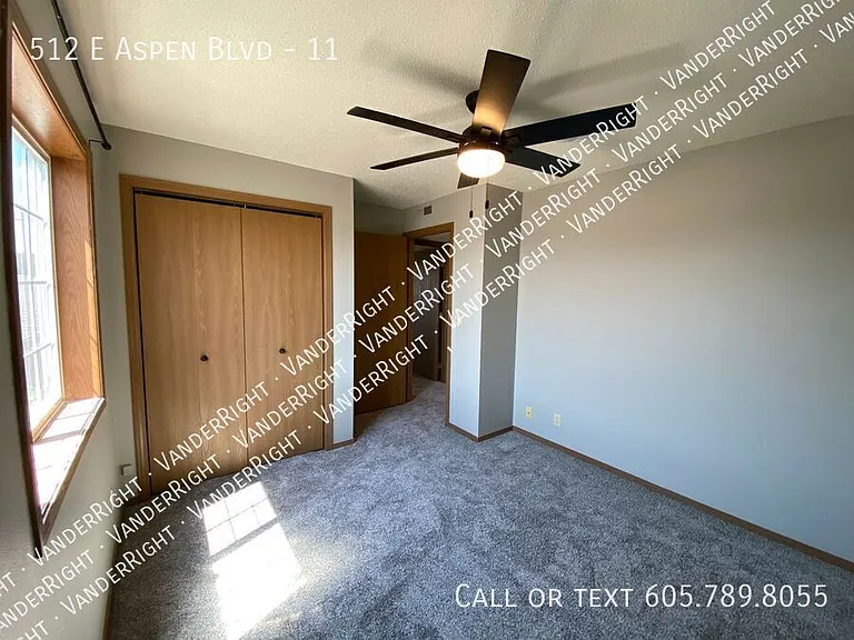 512 E Aspen Blvd #11 — Photo 5