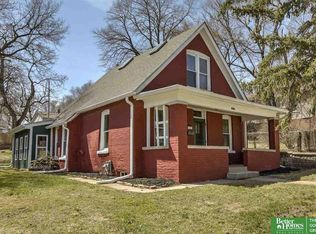 4421 Pierce St, Omaha, NE 68105