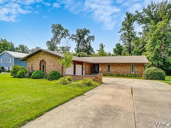 908 E Livingston St, Celina, OH 45822 MLS 205810 Zillow