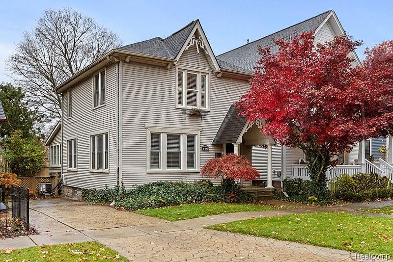 1st image of 218 West St