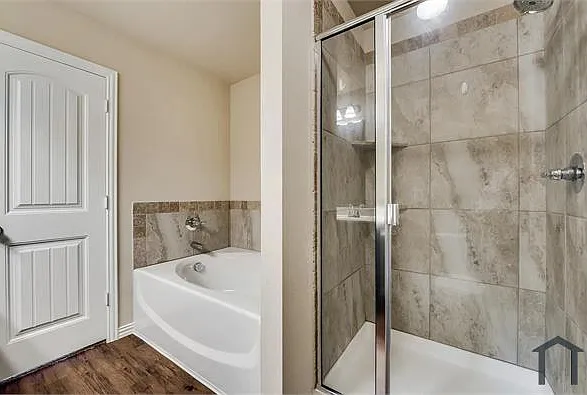 1408 Glen Garden Dr — Photo 14