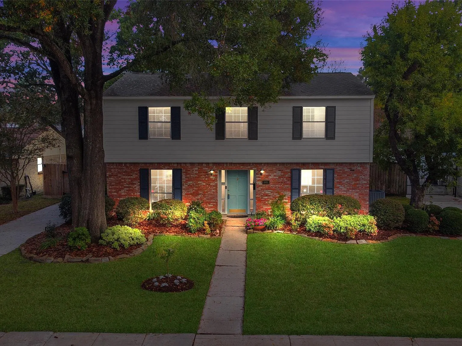 3 bed, 2.5 bath, 2042 sqft, $2,800 — Photo 3