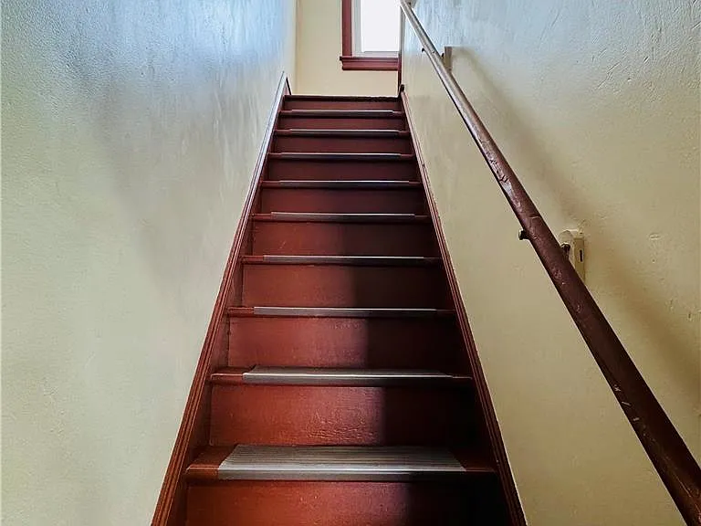 36 S Jefferson St — Photo 22