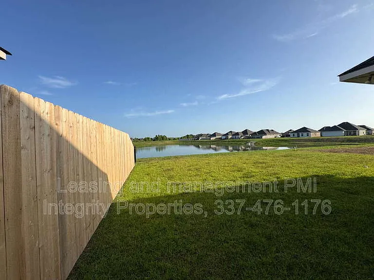 114 Betrillo Ct — Photo 17