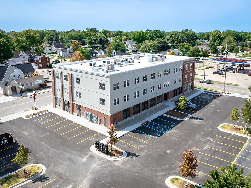 7-web-or-mls-Exterior 17 E Main Ave Zeeland, MI, United States-7_09112025