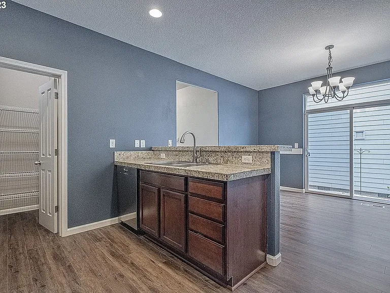 5310 SE Redberry Pl — Photo 6