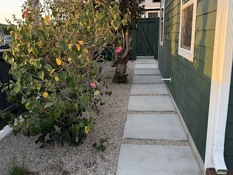 4005 Manzanita — Photo 17