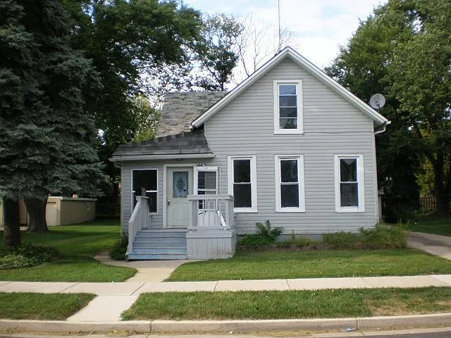 462 Franklin Blvd photo 1