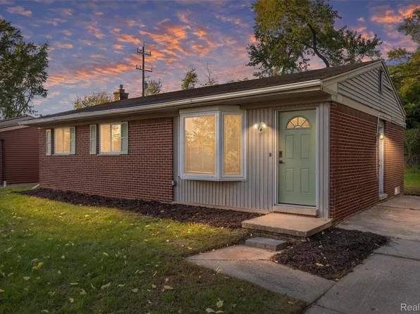 619 Skydale Dr, Ann Arbor, MI 48105