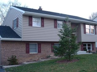 3148 Woodridge Dr, Landisville, PA 17538