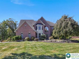 6718 Overlook Ct, Allentown, PA 18106