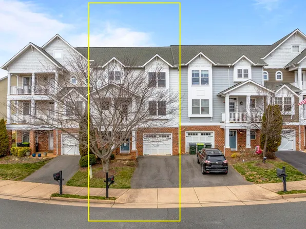 187 Brookwood Dr, Charlottesville, VA 22902