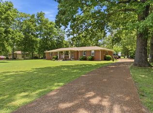 4121 Hunters Point Pike, Lebanon, TN 37087