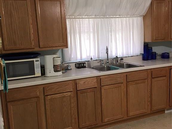 2nd image of 636 Bloomfield Ave