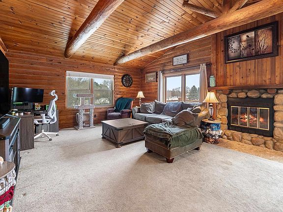 3rd image of W8733 Niblick Road