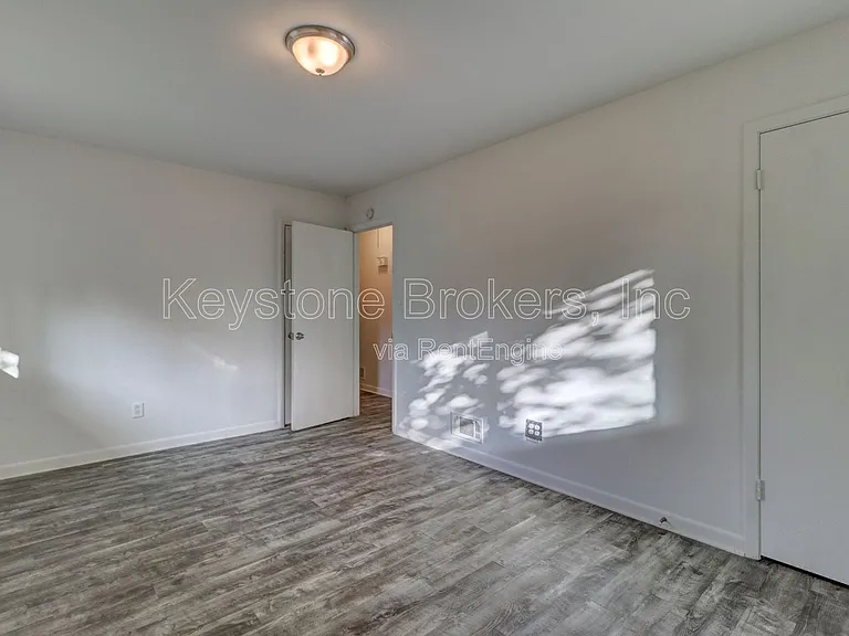 8774 Channing Dr — Photo 10