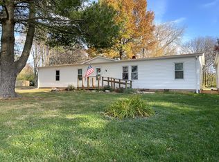 2012 Brownfield Rd, Urbana, IL 61802