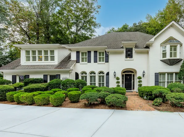 8480 Valemont Dr, Sandy Springs, GA 30350