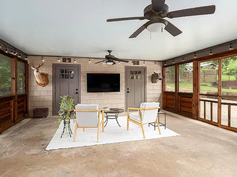 1228 Vista Ln — Photo 21