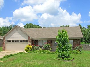 1198 Madeleine Ct, Greenwood, AR 72936
