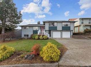 11835 SE Valley View Ter, Happy Valley, OR 97086