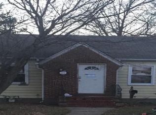 29 Clinton St, Elmont, NY 11003