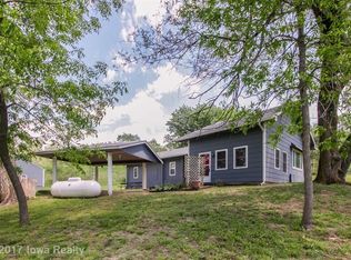 2712 Peru Rd, Peru, IA 50222