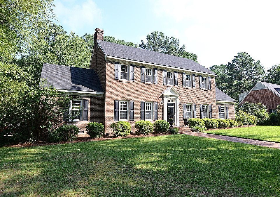 1st image of 314 Canterbury Rd NW