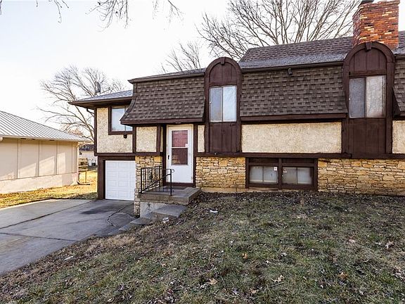 5th image of 2739 N 82nd St
