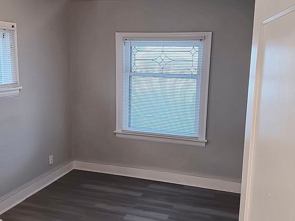 3rd image of 4028 E 142nd St #1