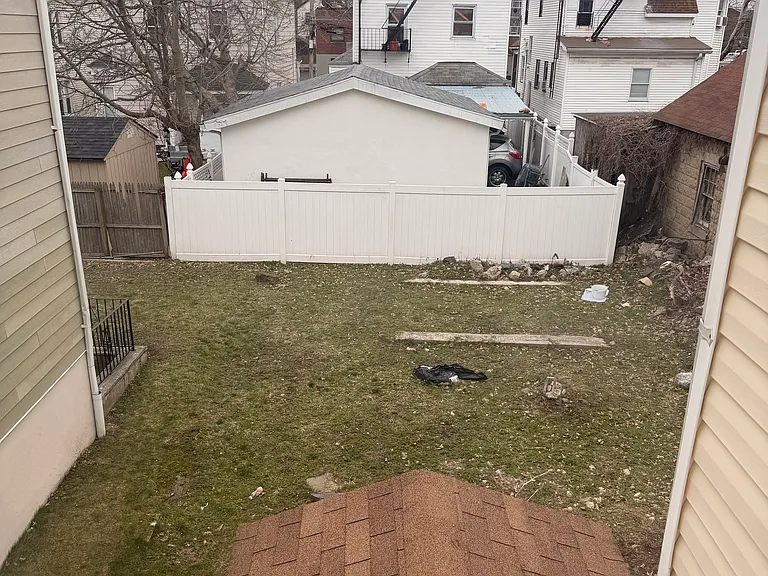 310 S 7th Ave — Photo 35
