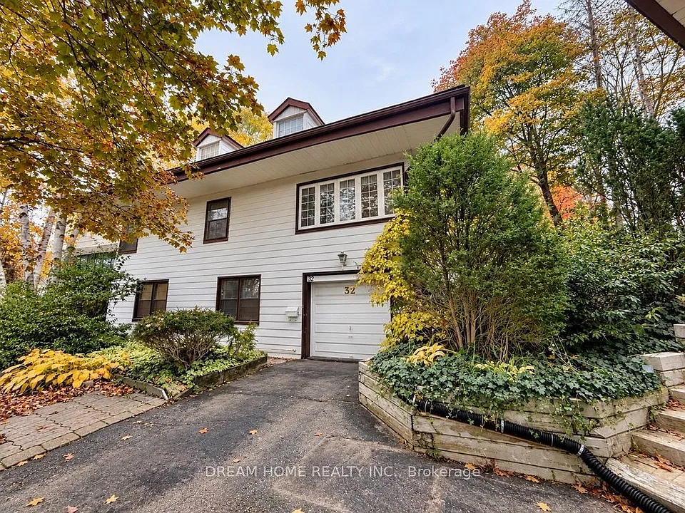 32 Davidson Dr