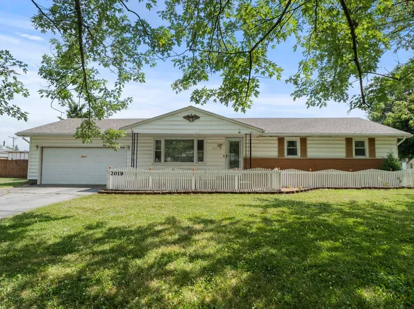 2019 Gillmore Dr, Fort Wayne, IN 46818