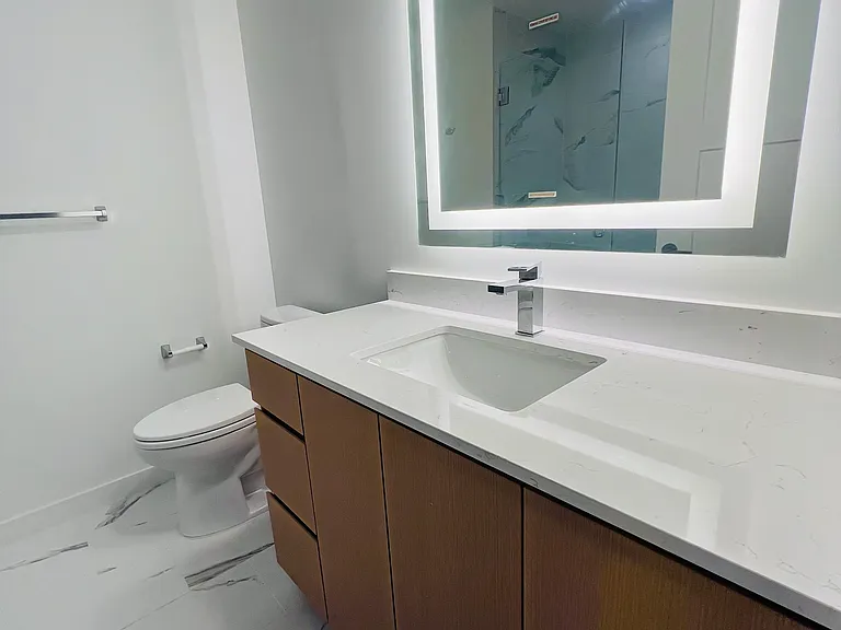 1646 NE 124th St #246 — Photo 8