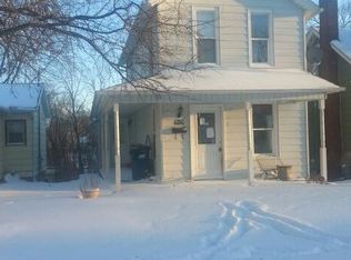 606 W 7th St, Muscatine, IA 52761