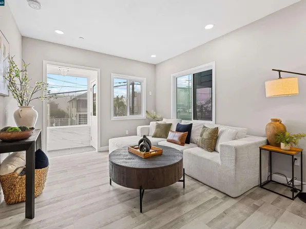 390 Guttenberg St, Daly City, CA 94014