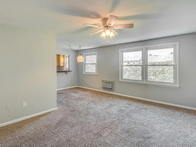 204 Warwick Rd #C — Photo 3