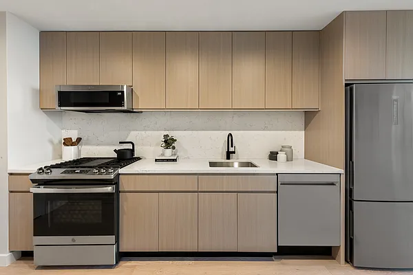 Rented by MNS | media 17