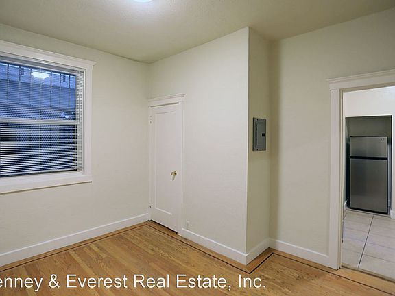 2nd image of 837 Geary St #104