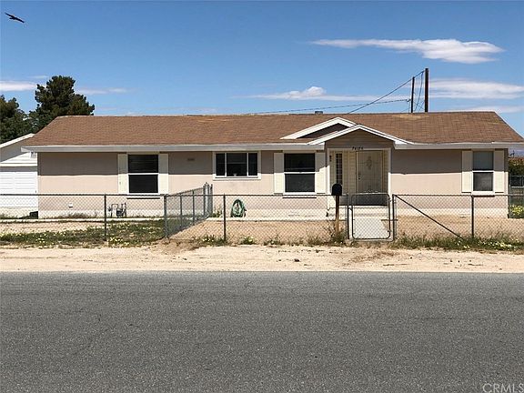 2nd image of 74186 Pinon Dr