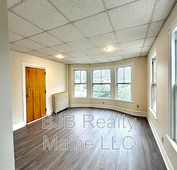 596 Preble St #2 — Photo 2