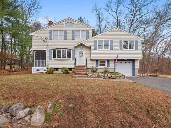 7 Spruce Rd, North Reading, MA 01864