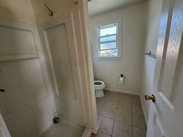 21681 E Cliff Dr #26 — Photo 4