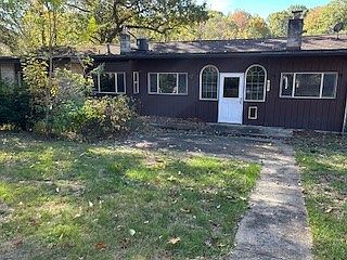 3rd image of 246 Edison St