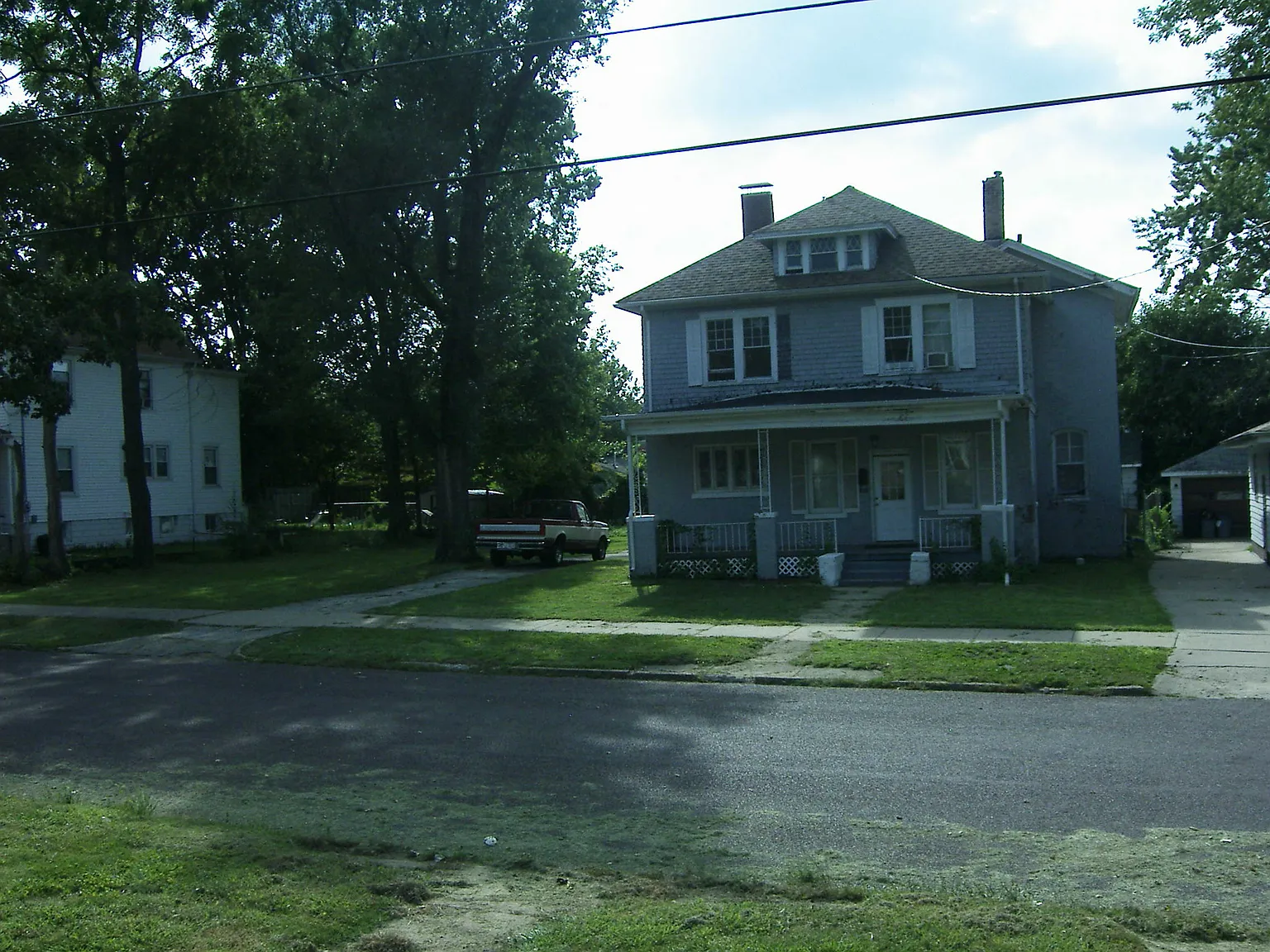 1629 N Dechman Ave photo 1