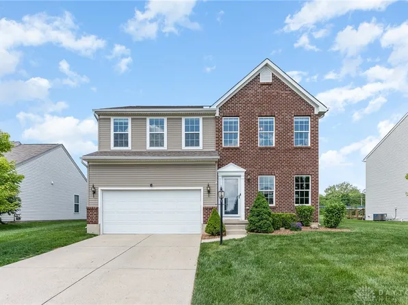 5075 Windbrooke Dr, Tipp City, OH 45371