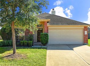 7308 Newport Ln, Pearland, TX 77584