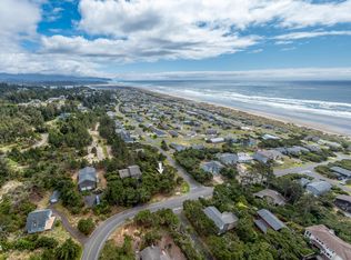 1817 NW Sandpiper Dr, Waldport, OR